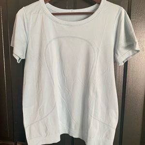 Women’s Lululemon Swiftly Tech 2.0 shirt. Light blue. Excellent Condition.